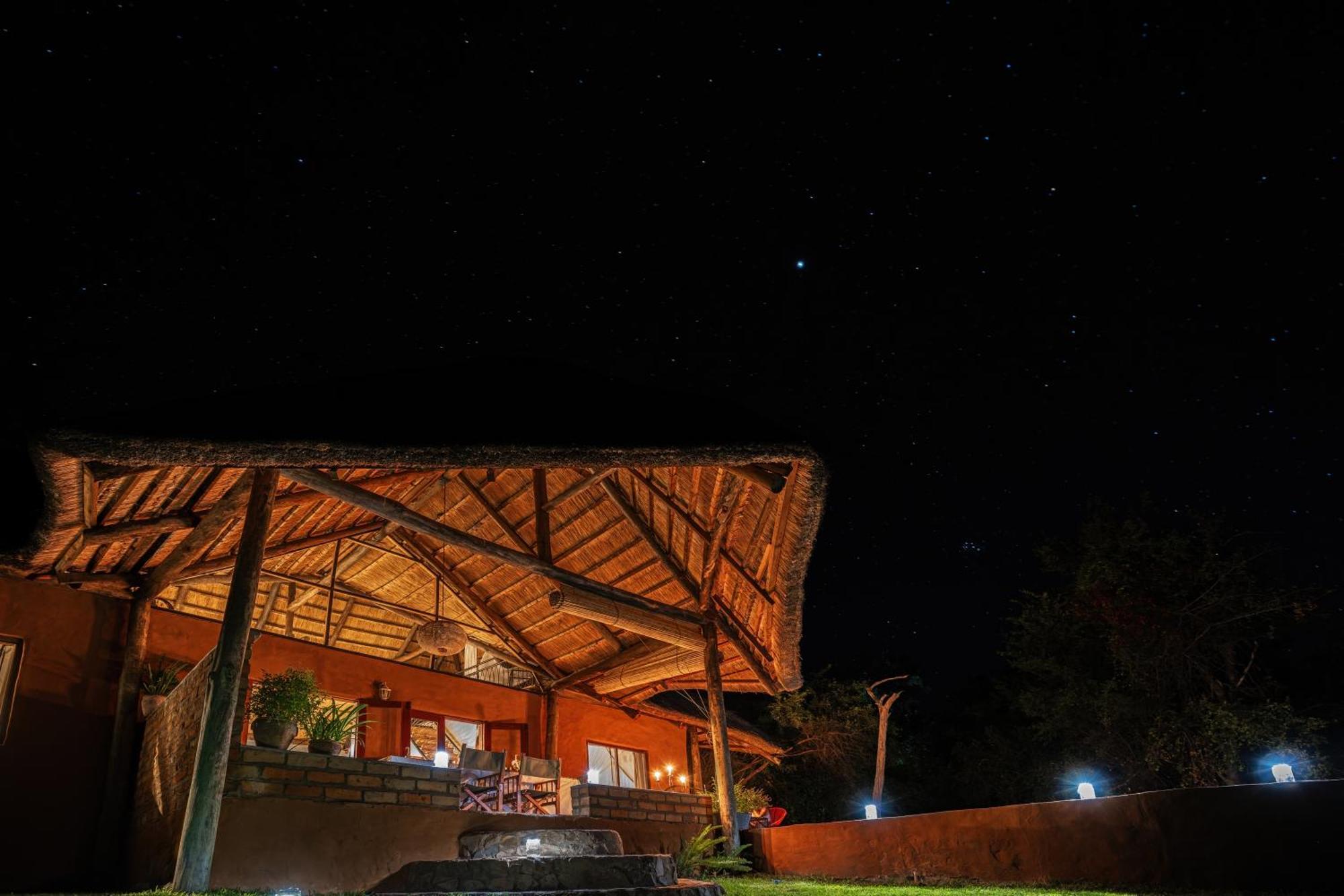 Chundukwa River Lodge - Self Catering House Livingstone Exteriör bild